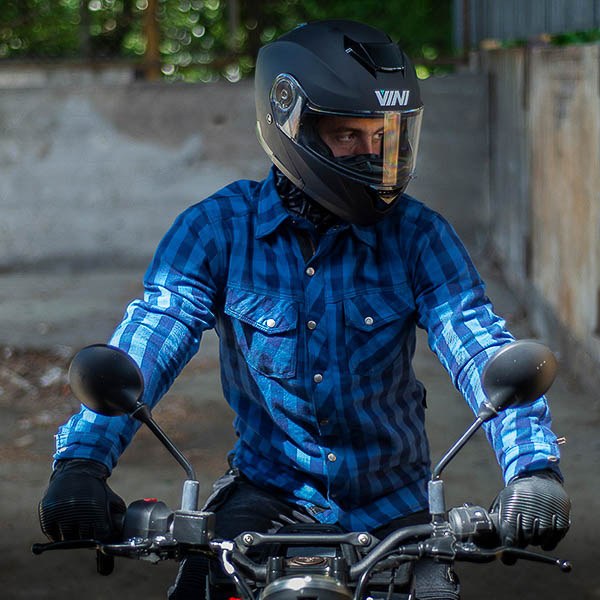 Tricouri cu motociclete